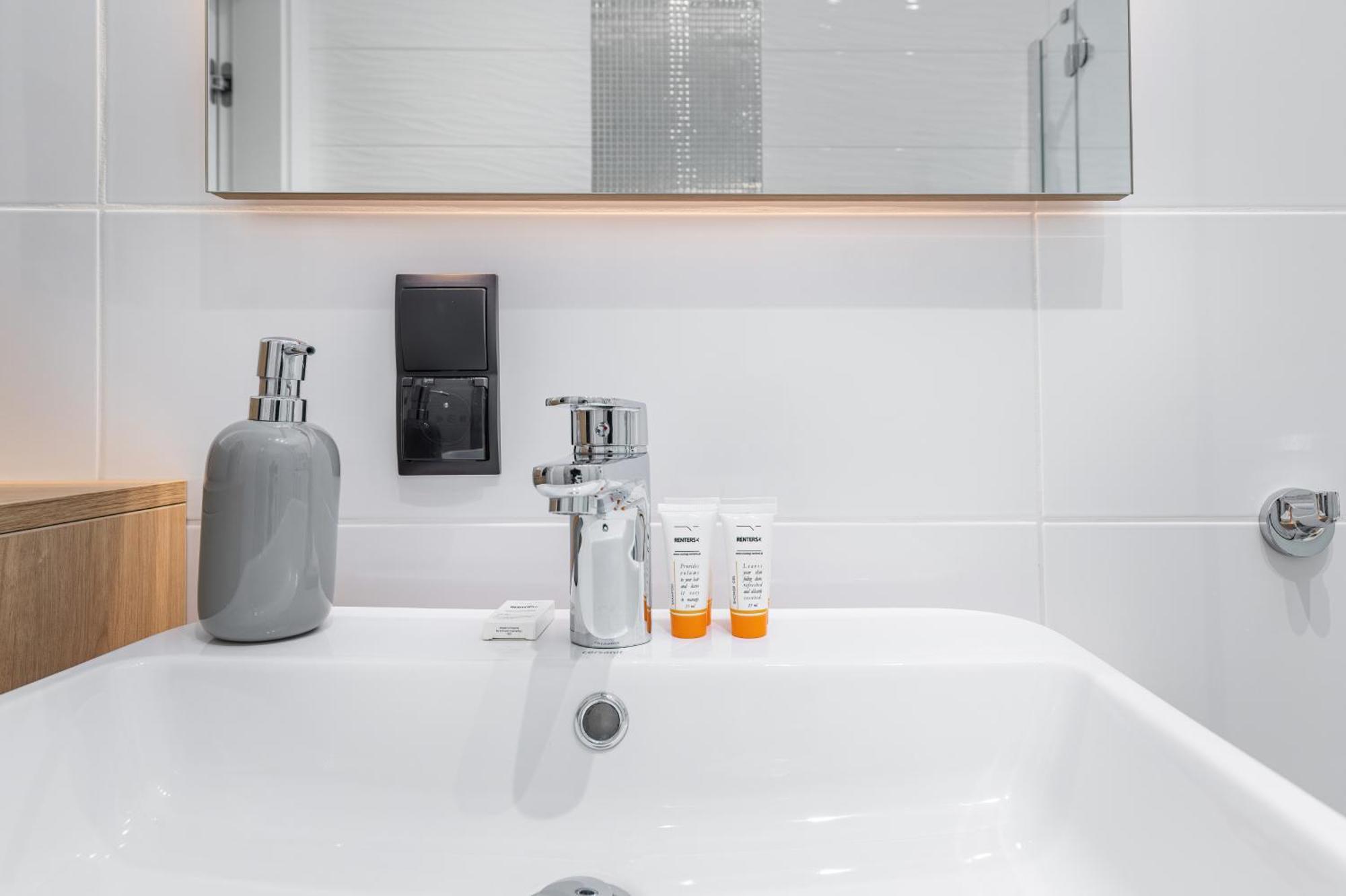 Apartment Modern Armii Krajowej In By Rent Like